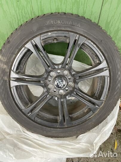 Диски Momo Corse 17 с зимней резиной Yokohama
