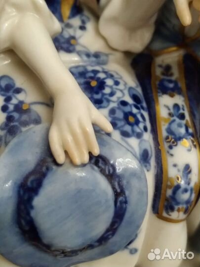 Фарфоровые статуэтки