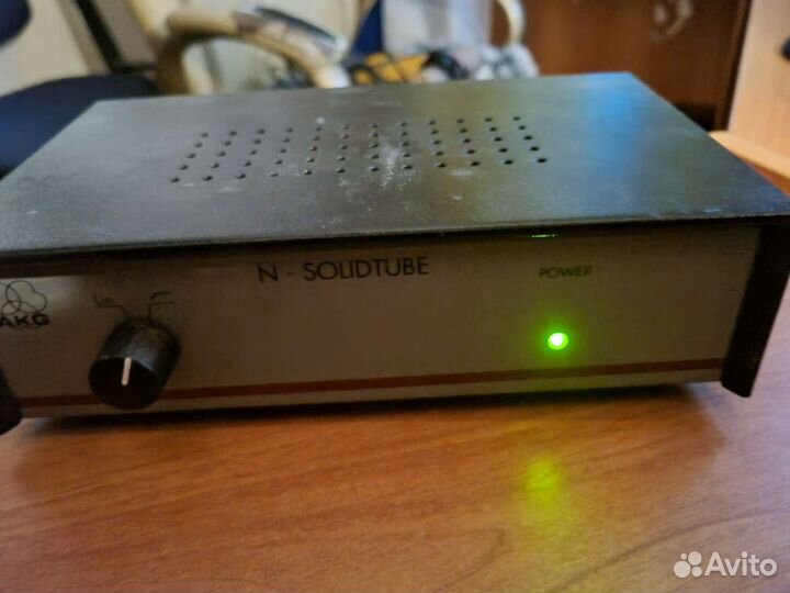 Студийный ламповый микрофон