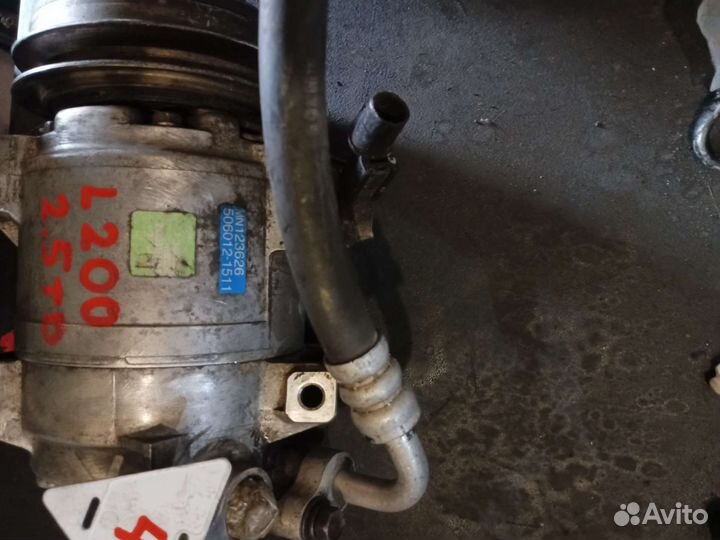 Компрессор кондиционера Mitsubishi L200 IV
