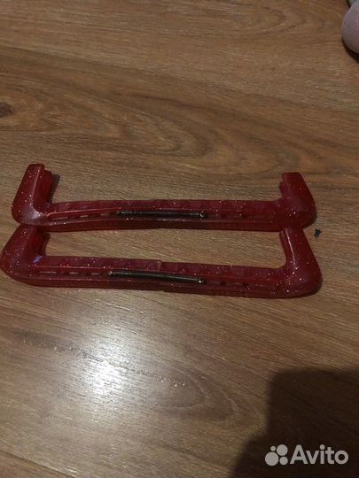 Чехлы для коньков