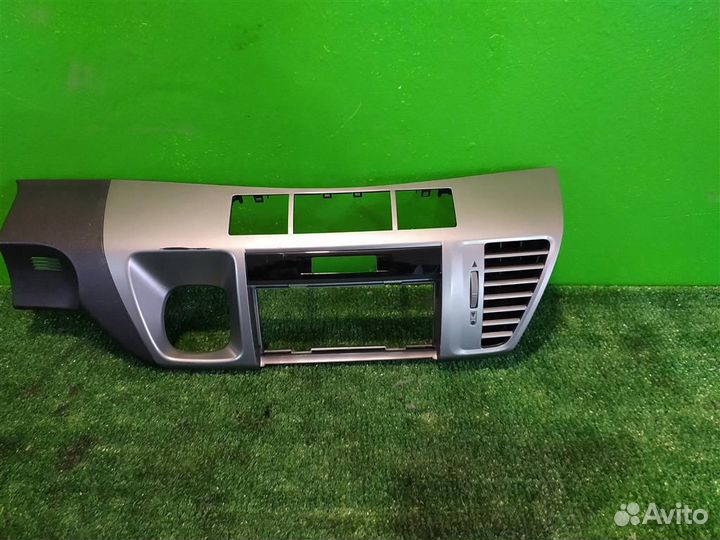 Накладка торпедо Honda FR-V (BE1) 2006