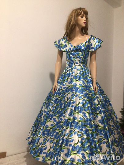 Платье атласное вечернее/выпускное 44-46 р