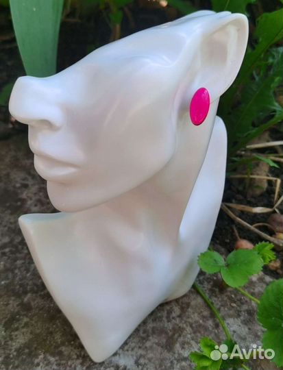 Серьги светятся в темноте