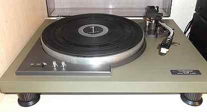 Проигрыватель винила Technics SL-55