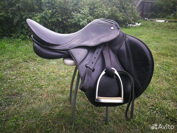 Седло конкурное, путлище, стремена, подпруга