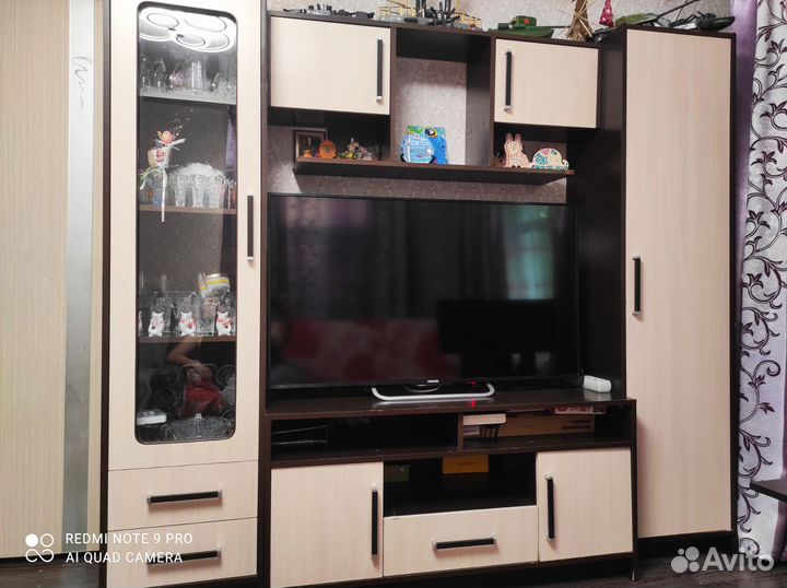 Стенка в гостиную