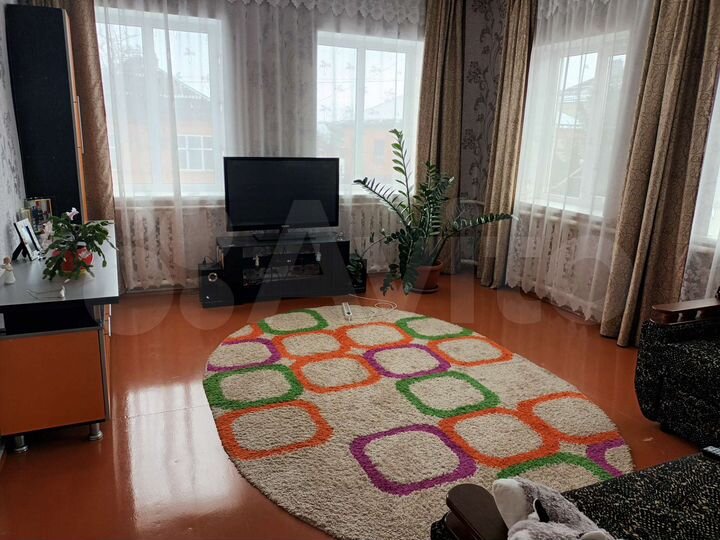 Дом 140 м² на участке 6 сот.