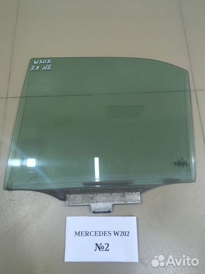 Стекло двери Mercedes C-Class W202