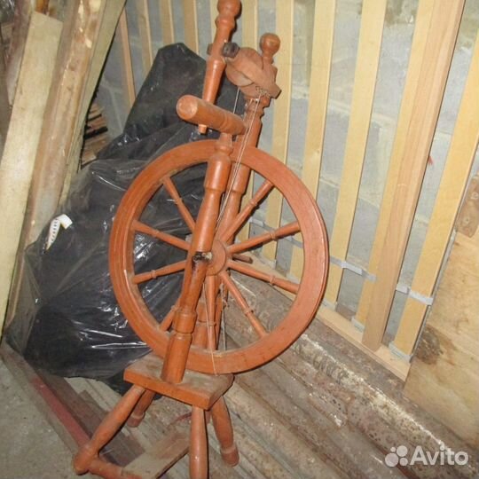 Старинные швейные машинки прялка