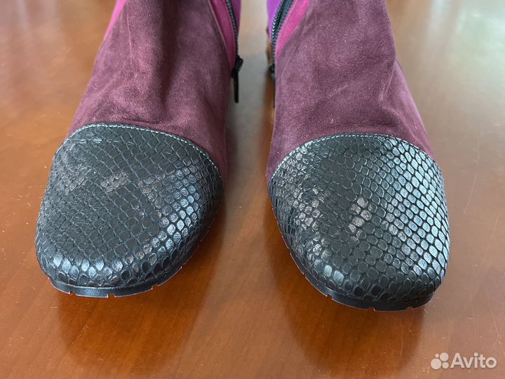 Rebeca Sanver, натуральная кожа, 40р., новые