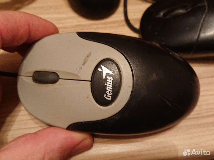 Компьютерная мышь 2 кн+колесо Logitech ps/2