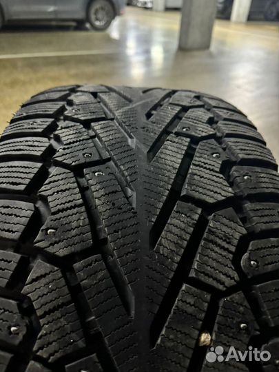 Pirelli Ice Zero 295/40 R21 111H