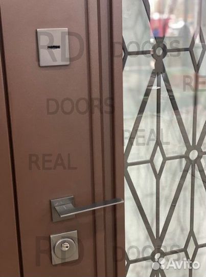 Входная металлическая дверь с терморазрывом