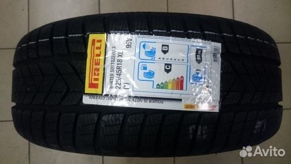 Pirelli Winter Sottozero 3 255/35 R21 98V