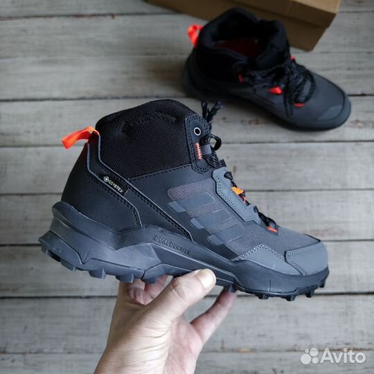 Кроссовки термо Adidas AX4 Gore-tex