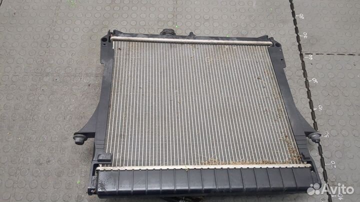 Радиатор охлаждения двигателя Hummer H3