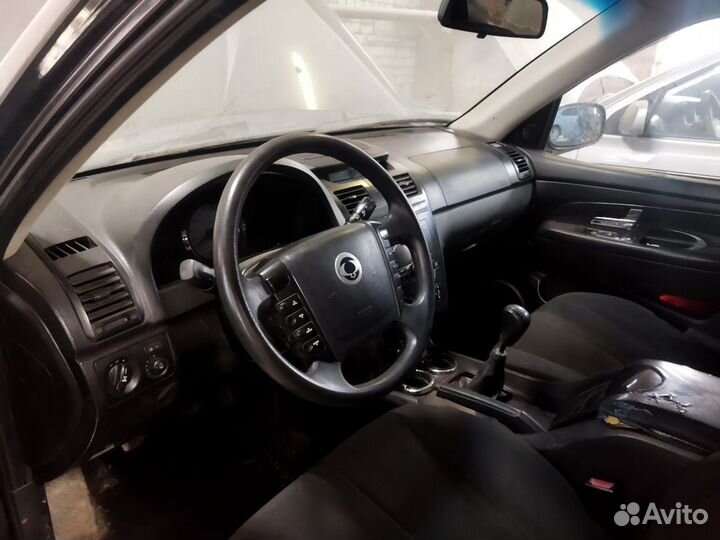 SsangYong Rexton 2 разбор 2007 2.7 МКПП разбор
