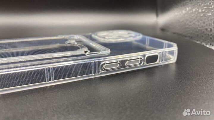 Чехол на iPhone 12 с кармашком