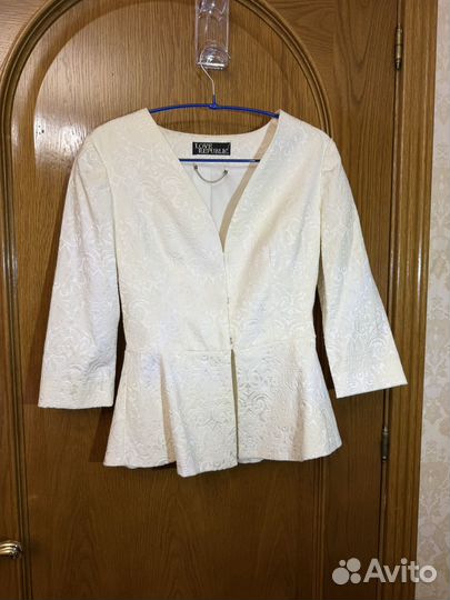 Белый пиджак Love Republic 42