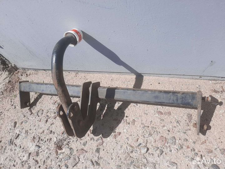 Фаркоп на Nissan Terrano (Duster)