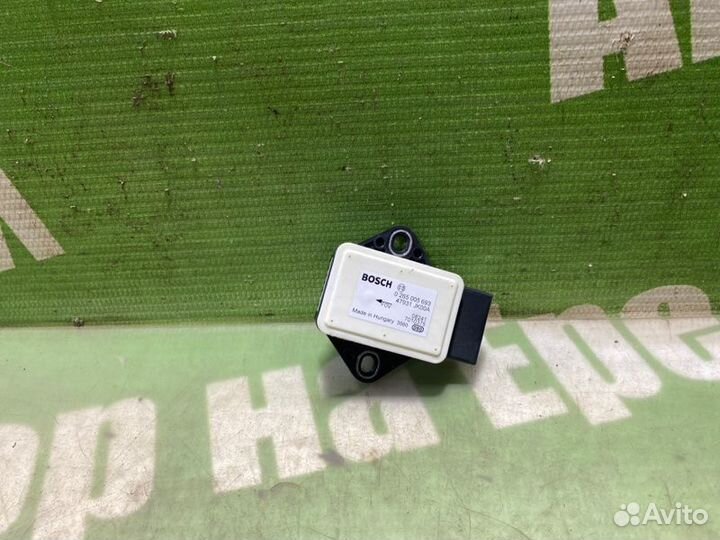 Датчик ускорения Nissan Skyline PV36 VQ35HR 2008