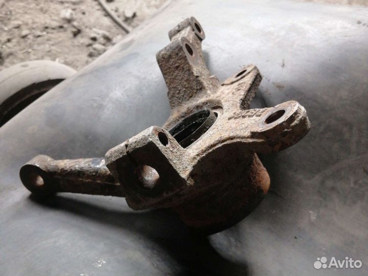 Поворотный кулак для Матиза