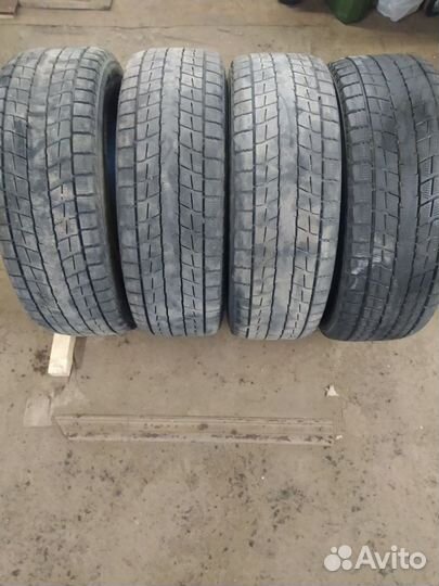 Dunlop Winter Maxx SJ8 225/60 R17