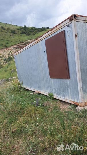 Металлический вагончик