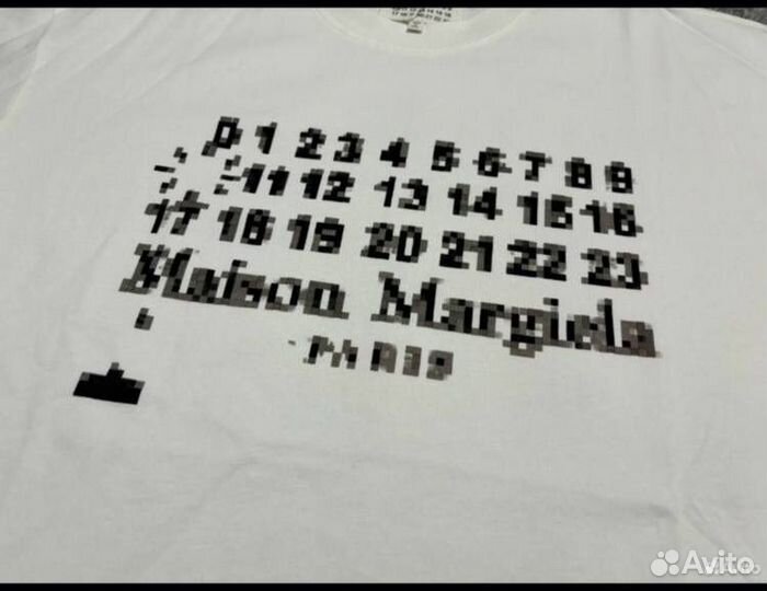 Футболка Maison Margiela Pixel Logo