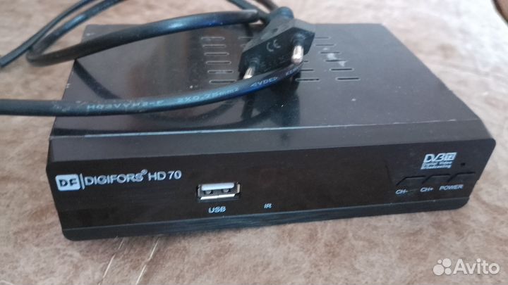 Тюнер Digifors HD70 с пультом на запчасти