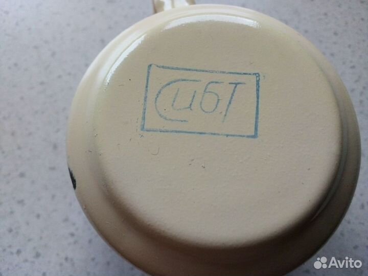 Эмалированная кружка