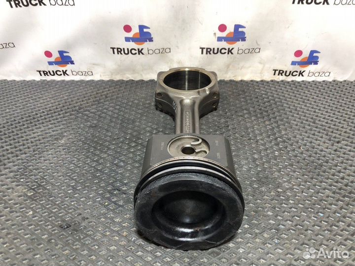 7421907444 Поршень с шатуном Renault T, Volvo FM