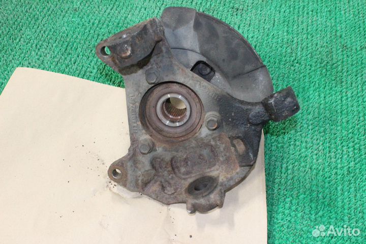 Ступица передняя левая Cadillac Escalade GMT800