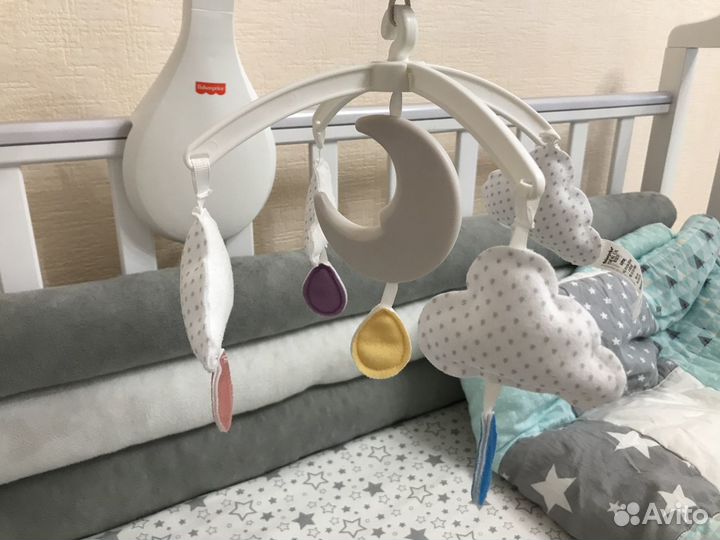 Музыкальный мобиль на кроватку fisher price