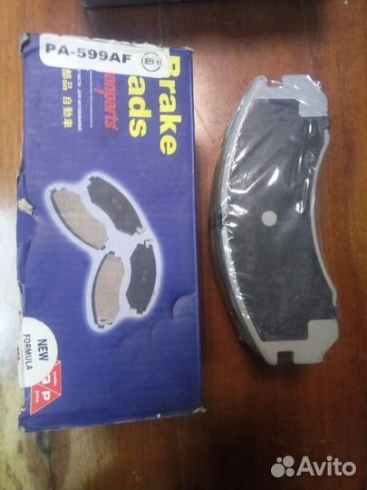 Тормозные колодки переднее Mitsubishi Outlander Xl