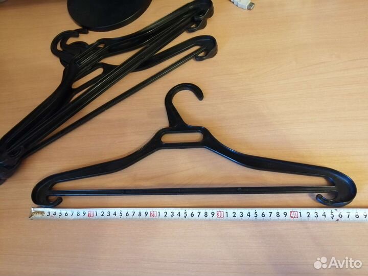 Вешалки плечики