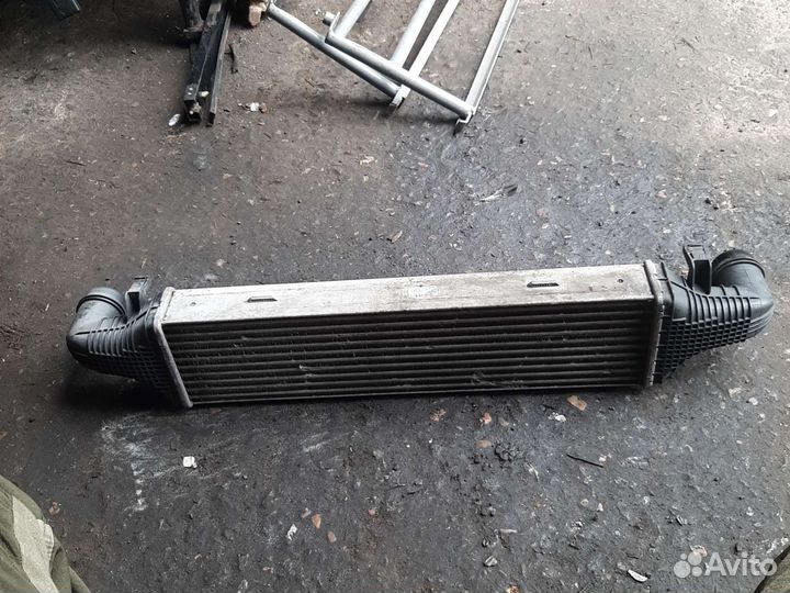 Радиатор интеркулера Мерседес C класс w204 W207