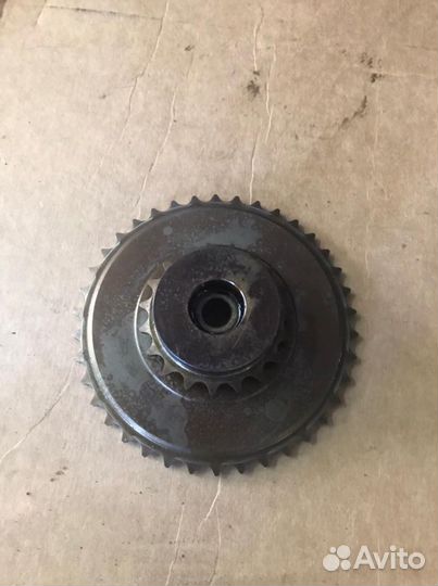 059109077E Шестерня цепи грм Audi