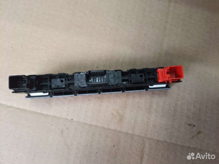 Кнопки подогрева сидений Skoda Rapid 1