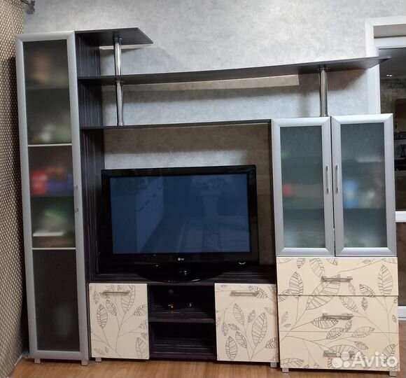 Тумба под телевизор