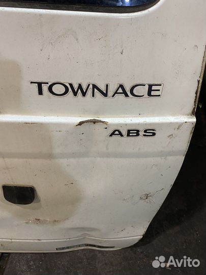 Дверь задняя toyota town ace