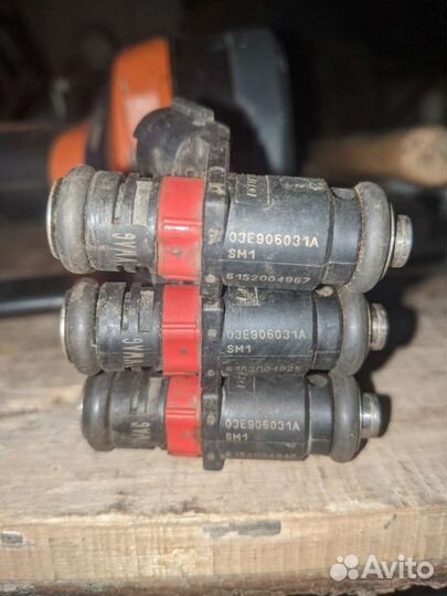 Форсунки skoda vwag 03E906031A