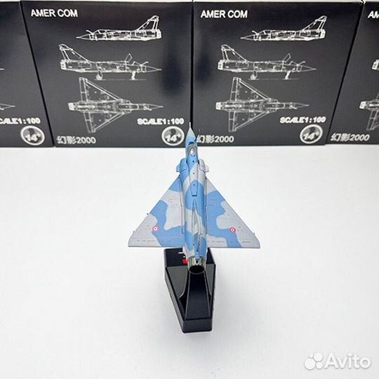 Модель самолёта Dassault Mirage из металла М 1/100