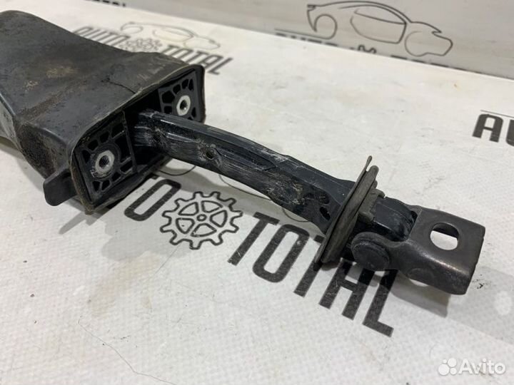 Ограничитель двери передний правый Volkswagen Polo