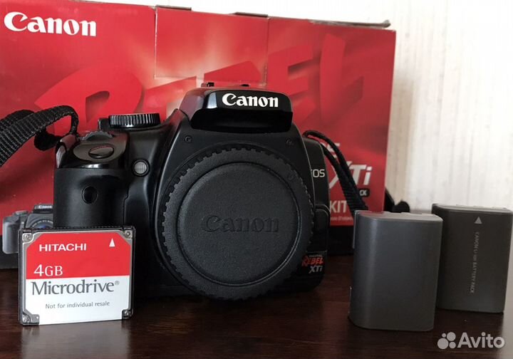 Зеркальный фотоаппарат Canon EOS Rebel XTi