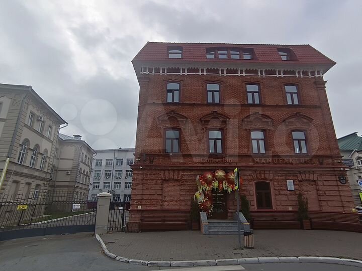 Видовой блок-офис в центре с видом на озеро, 104.7