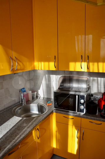 3-к. квартира, 56 м², 3/5 эт.