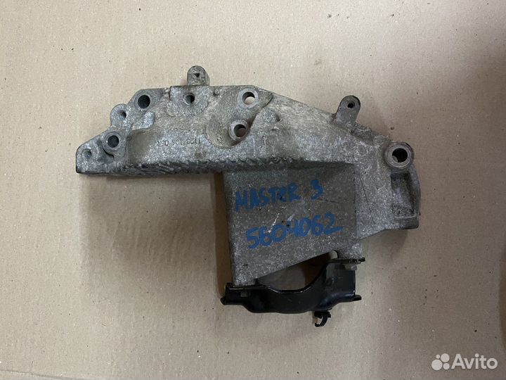 Кронштейн двигателя (Renault Master)