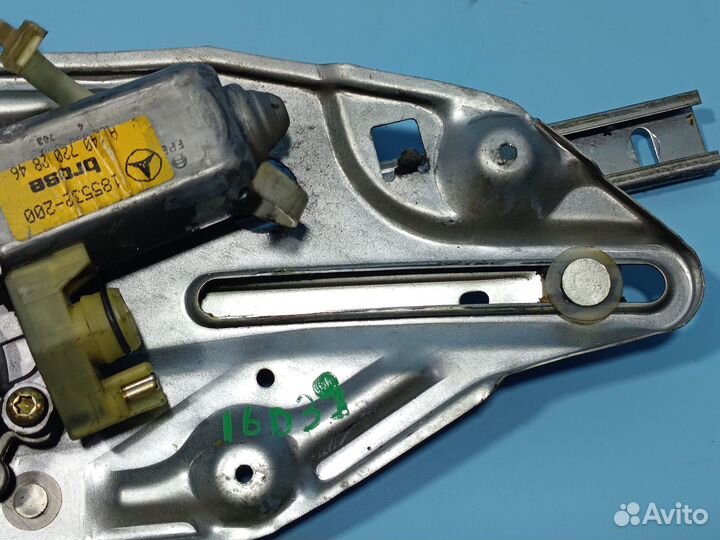 Стеклоподъёмник передний правый Mercedes-Benz W140